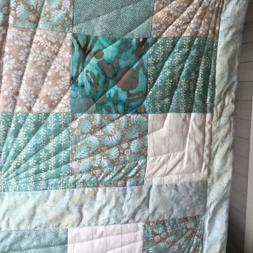 Handmade Quilt   - Picture 2 of 14